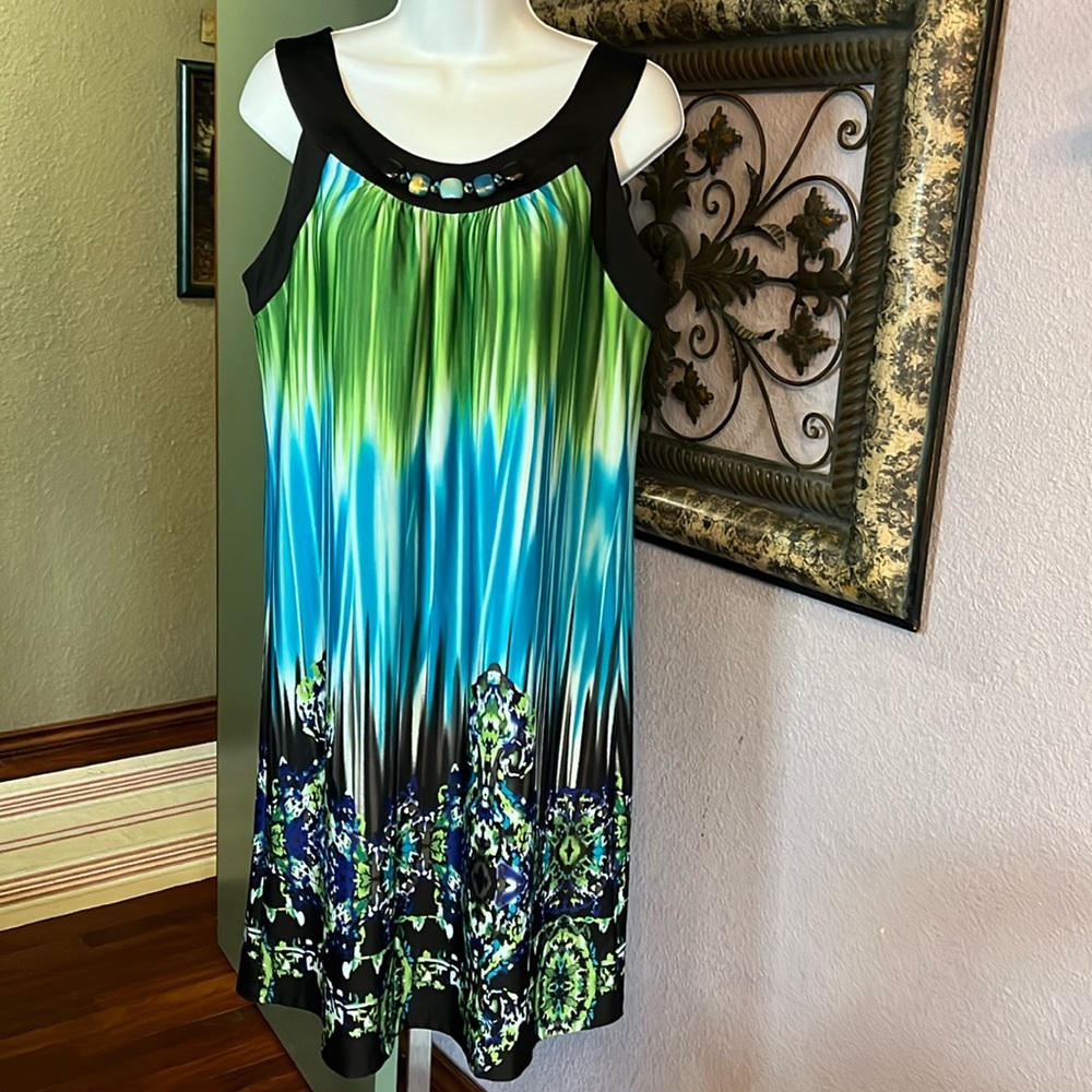 Beautiful JohnPaul Richards Sleeveless Bead Trim Fun Print Dress Sz M